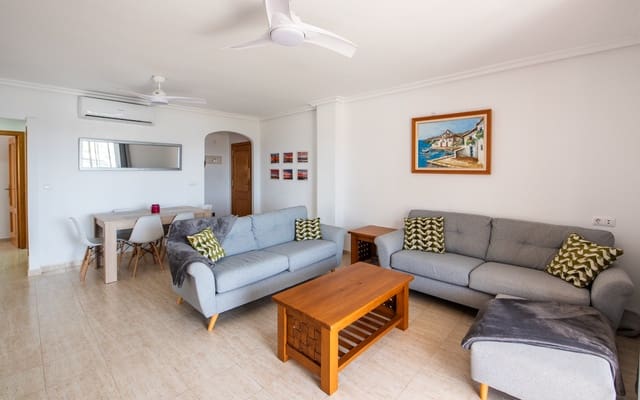 3 soveværelse Lejlighed til salg i La Manga del Mar Menor med swimmingpool garage - € 199.000 (Ref: 9773540)