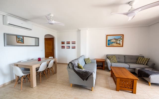 3 soveværelse Lejlighed til salg i La Manga del Mar Menor med swimmingpool garage - € 199.000 (Ref: 9773540)