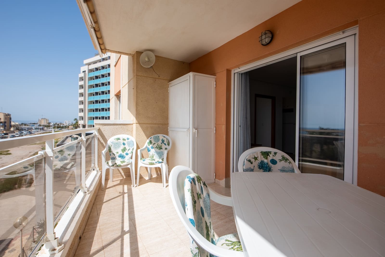 3 soverom Leilighet til salgs i La Manga del Mar Menor med svømmebasseng garasje - € 199 000 (Ref: 9773540)