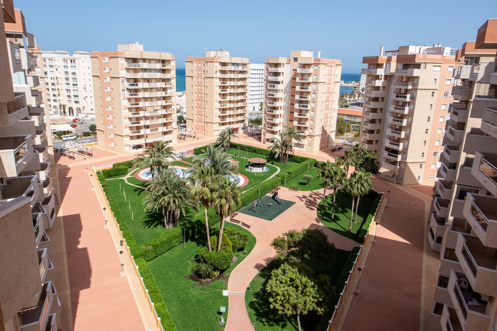 3 soverom Leilighet til salgs i La Manga del Mar Menor med svømmebasseng garasje - € 199 000 (Ref: 9773540)