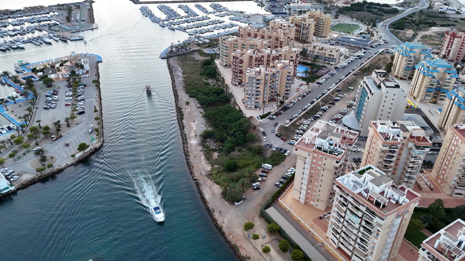 3 soverom Leilighet til salgs i La Manga del Mar Menor med svømmebasseng garasje - € 199 000 (Ref: 9773540)