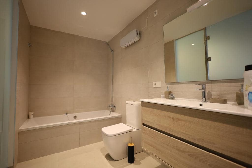 4 makuuhuone Huvila vuokrattavana paikassa Orihuela mukana uima-altaan 
autotalli - 2 500 € (Ref: 9778406)