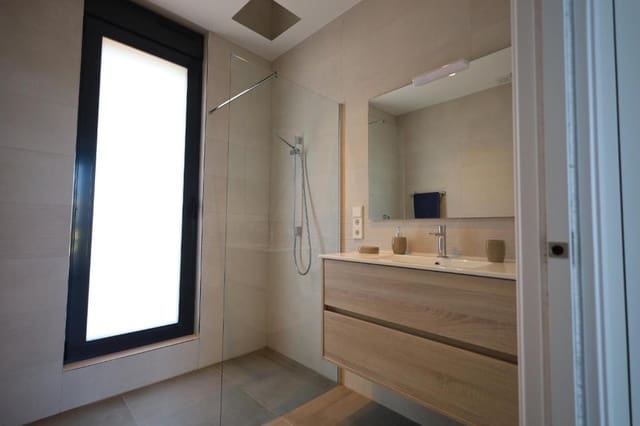 4 sypialnia Willa do wynajęcia w Las Colinas Golf, Orihuela z basenem garażem - 2 500 € (Ref: 9778406)