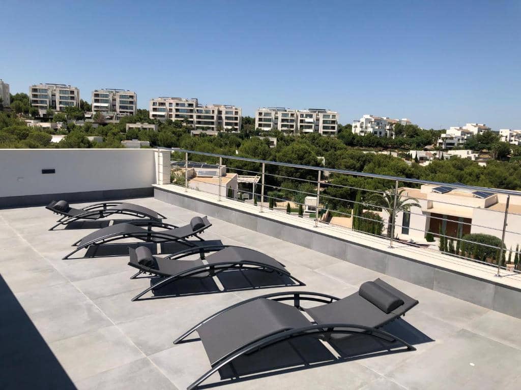 4 makuuhuone Huvila vuokrattavana paikassa Orihuela mukana uima-altaan 
autotalli - 2 500 € (Ref: 9778406)