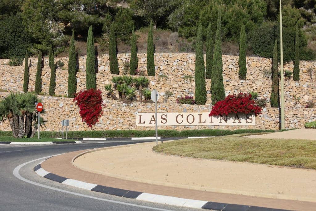 4 makuuhuone Huvila vuokrattavana paikassa Orihuela mukana uima-altaan 
autotalli - 2 500 € (Ref: 9778406)