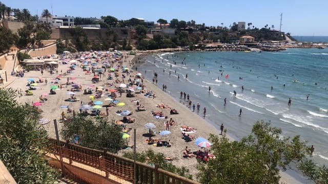 4 sypialnia Willa do wynajęcia w Las Colinas Golf, Orihuela z basenem garażem - 2 500 € (Ref: 9778406)