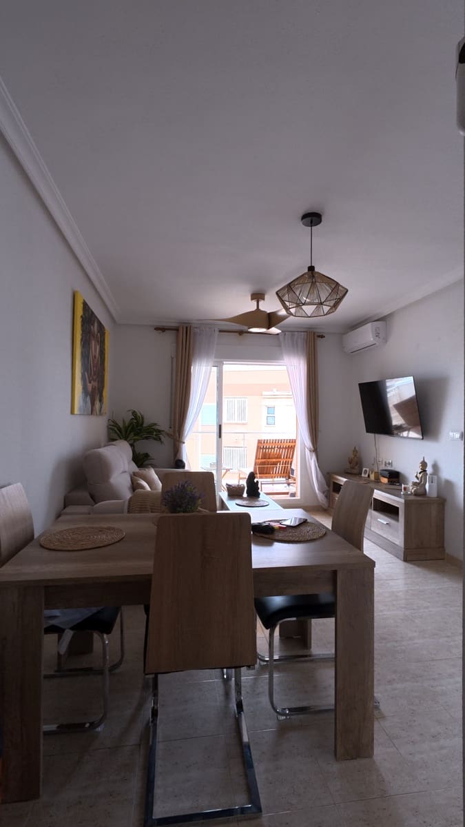 1 soveværelse Lejlighed til salg i La Manga del Mar Menor med swimmingpool garage - € 145.000 (Ref: 9778569)