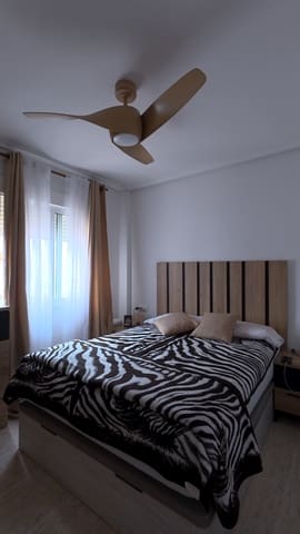 1 soverom Leilighet til salgs i La Manga del Mar Menor med svømmebasseng garasje - € 145 000 (Ref: 9778569)