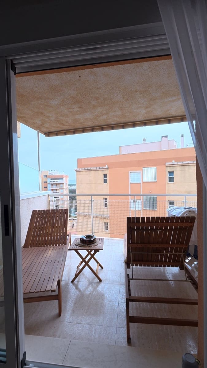 1 soveværelse Lejlighed til salg i La Manga del Mar Menor med swimmingpool garage - € 145.000 (Ref: 9778569)