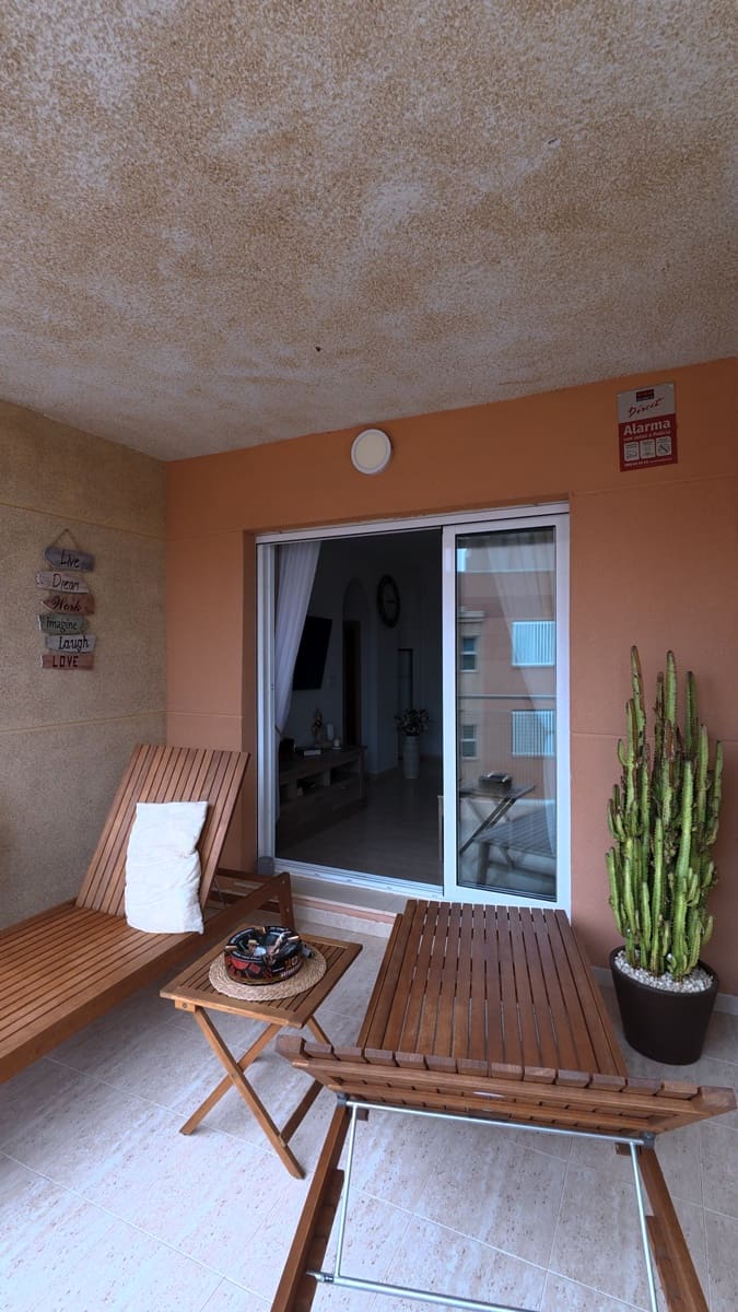 1 soveværelse Lejlighed til salg i La Manga del Mar Menor med swimmingpool garage - € 145.000 (Ref: 9778569)