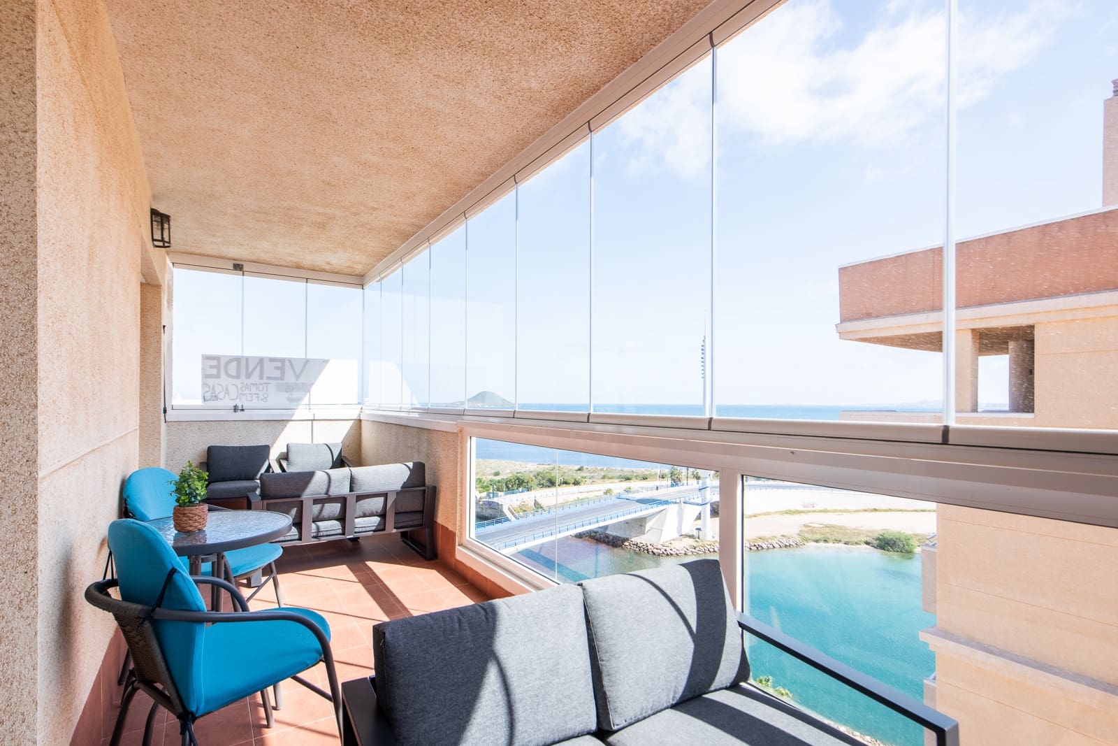 3 Zimmer Penthouse zu verkaufen in La Manga del Mar Menor mit Pool - 299.000 € (Ref: 9818645)