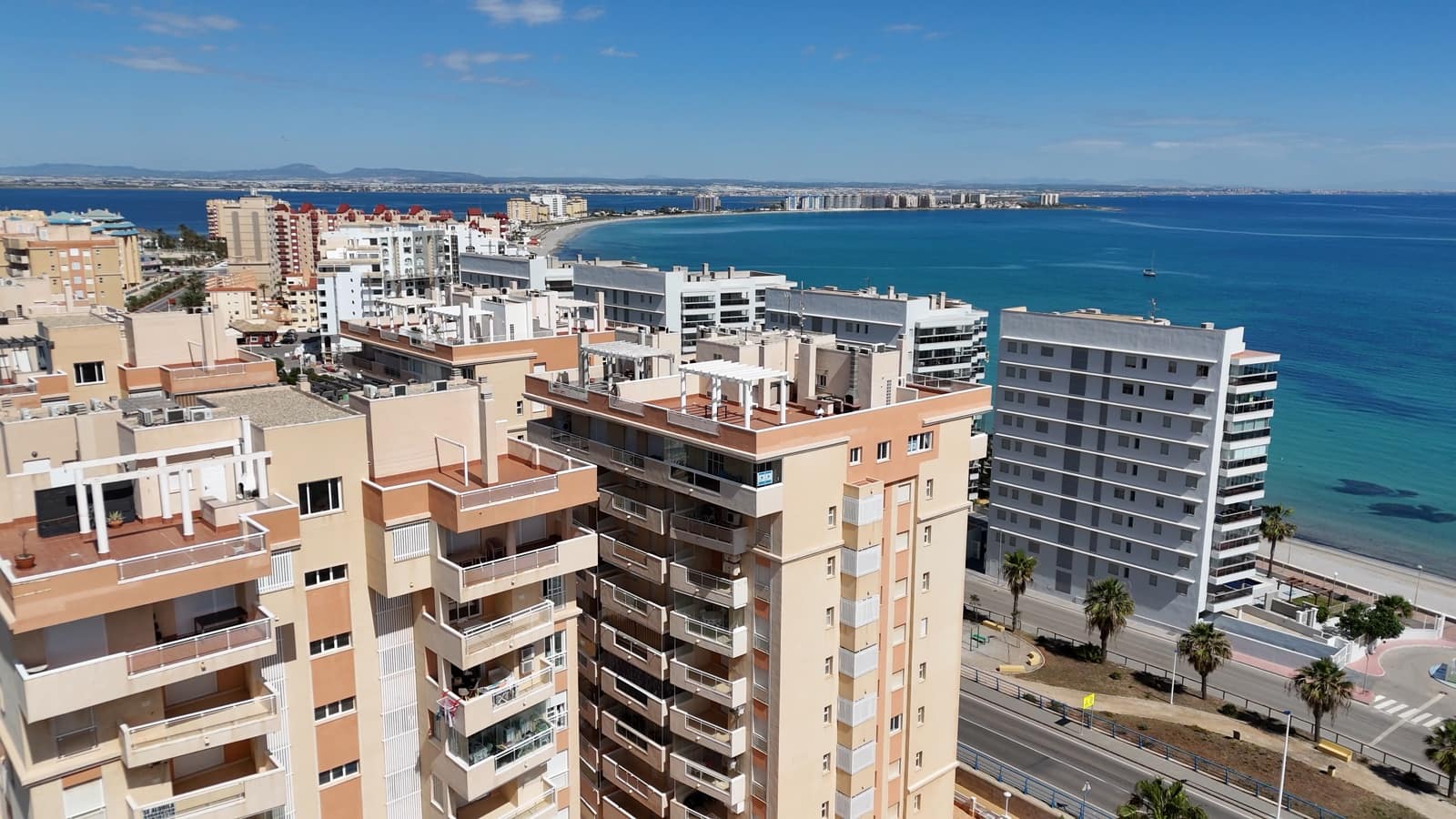 3 Zimmer Penthouse zu verkaufen in La Manga del Mar Menor mit Pool - 299.000 € (Ref: 9818645)