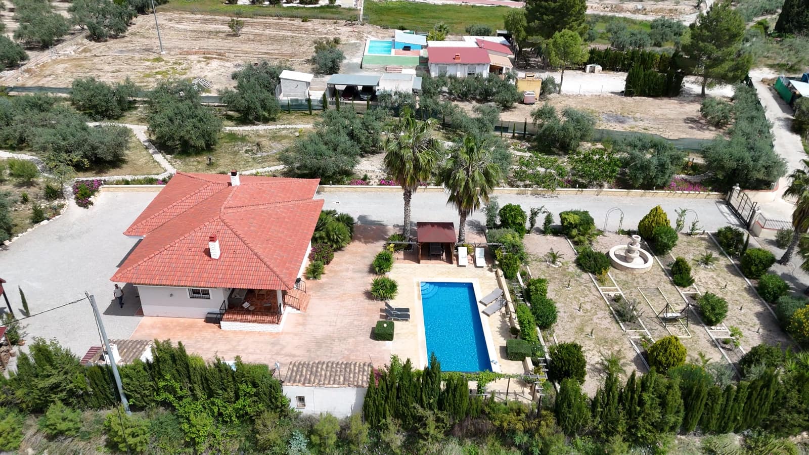 3 sovrum Villa till salu i Calasparra med pool garage - 365 000 € (Ref: 9818647)