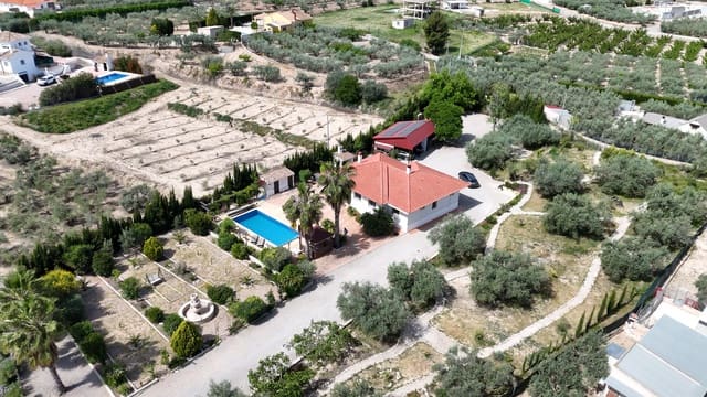 3 slaapkamer Villa te koop in Calasparra met zwembad garage - € 365.000 (Ref: 9818647)