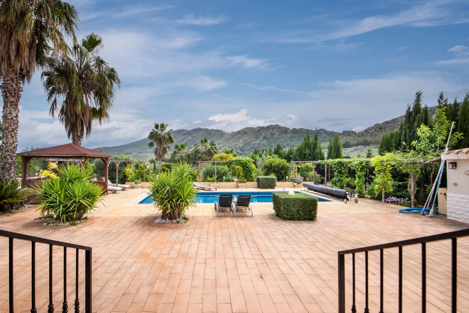 3 sovrum Villa till salu i Calasparra med pool garage - 365 000 € (Ref: 9818647)