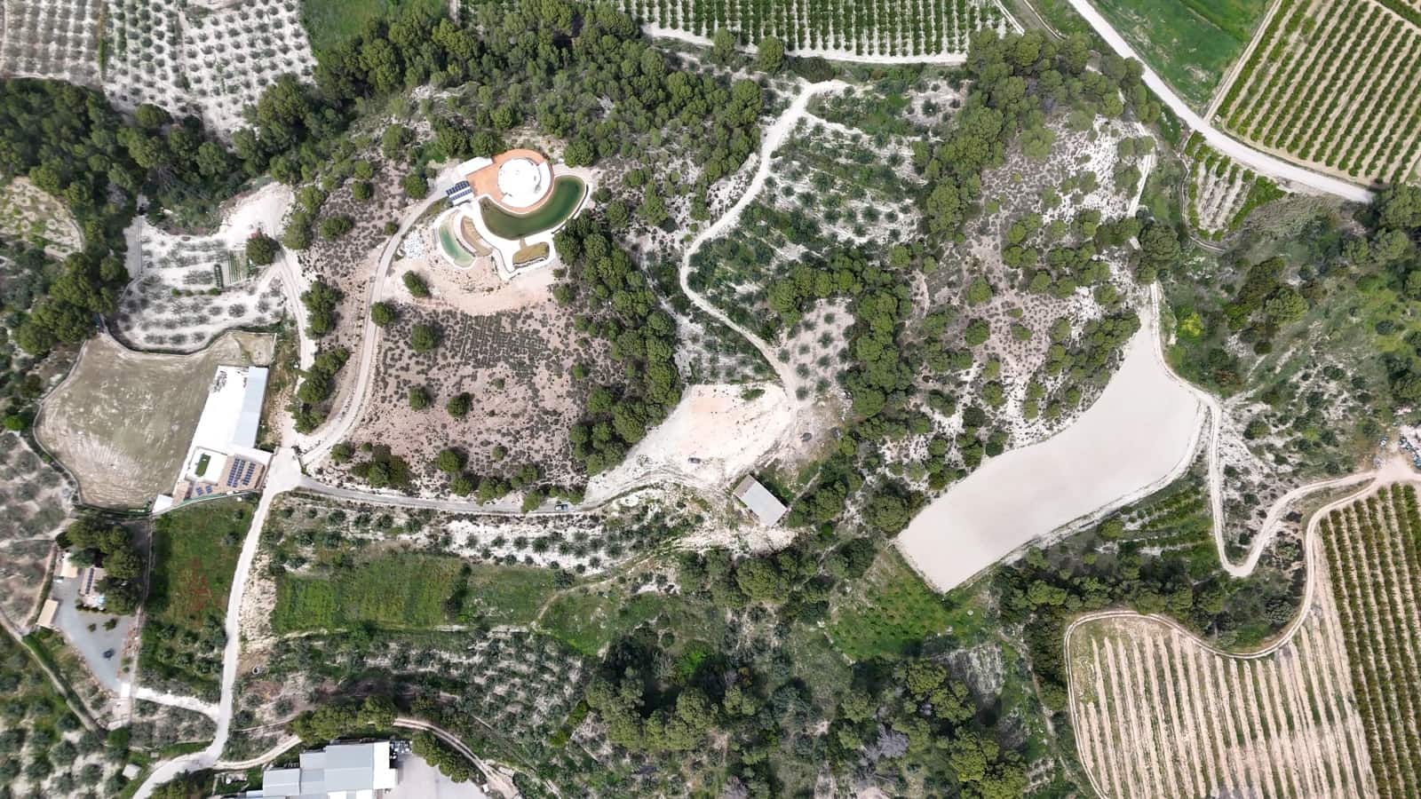 Ubebygd land til salgs i Calasparra - € 2 100 000 (Ref: 9899866)