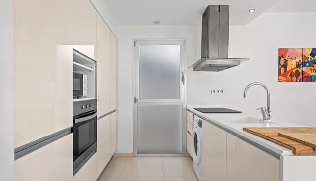 Chalet de 3 habitaciones en Rojales en venta con piscina garaje - 410.000 € (Ref: 9759596)