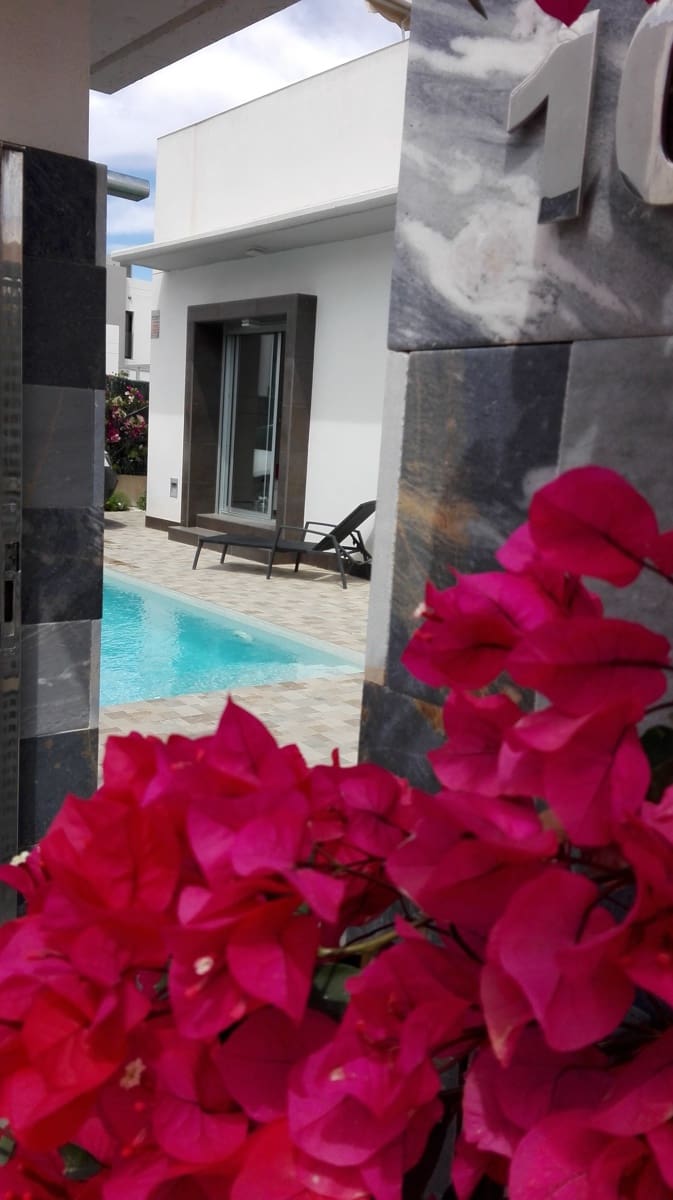 3 bedroom Villa for sale in Rojales with pool garage - € 410,000 (Ref: 9759596)