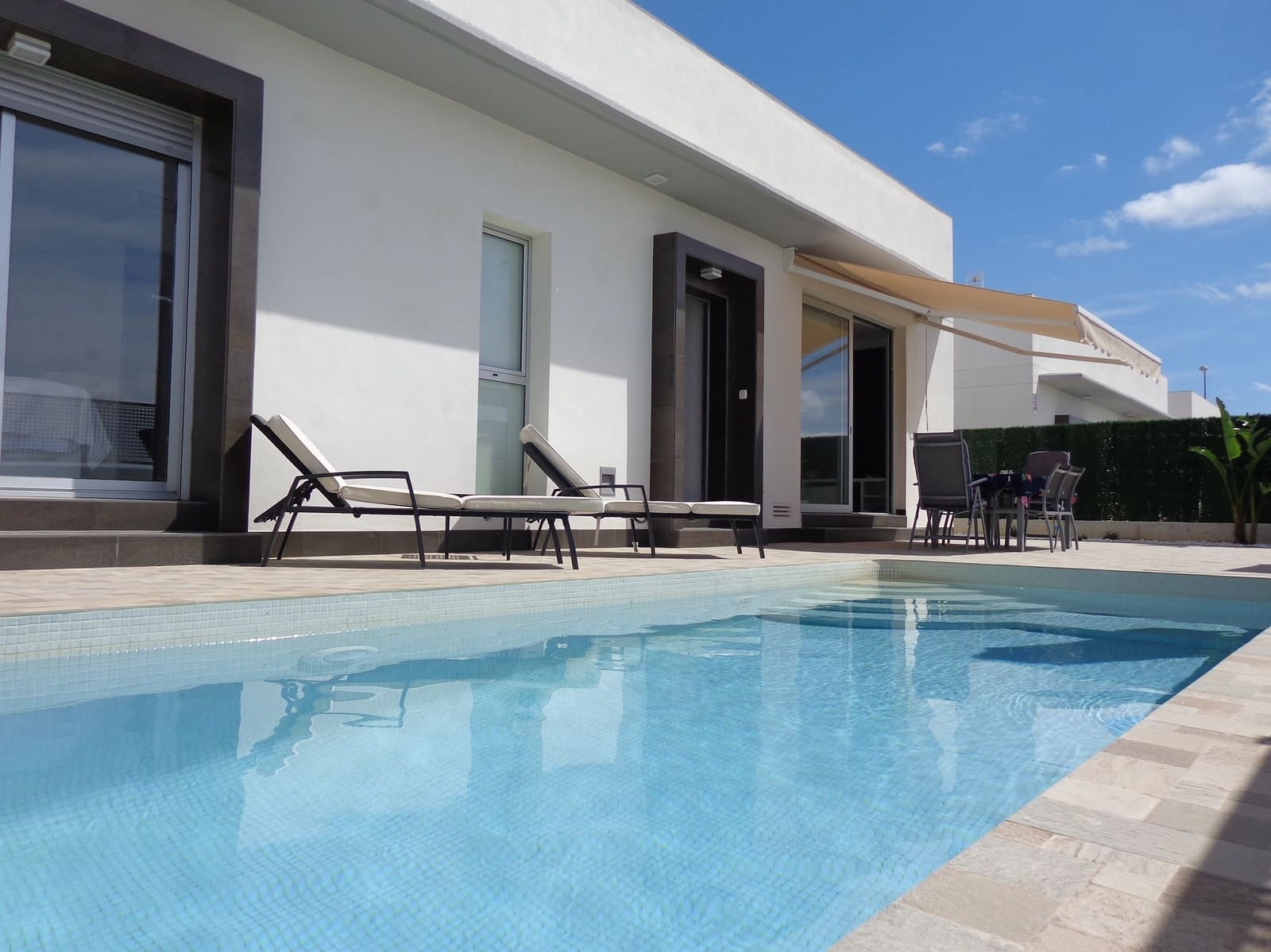 3 bedroom Villa for sale in Rojales with pool garage - € 410,000 (Ref: 9759596)