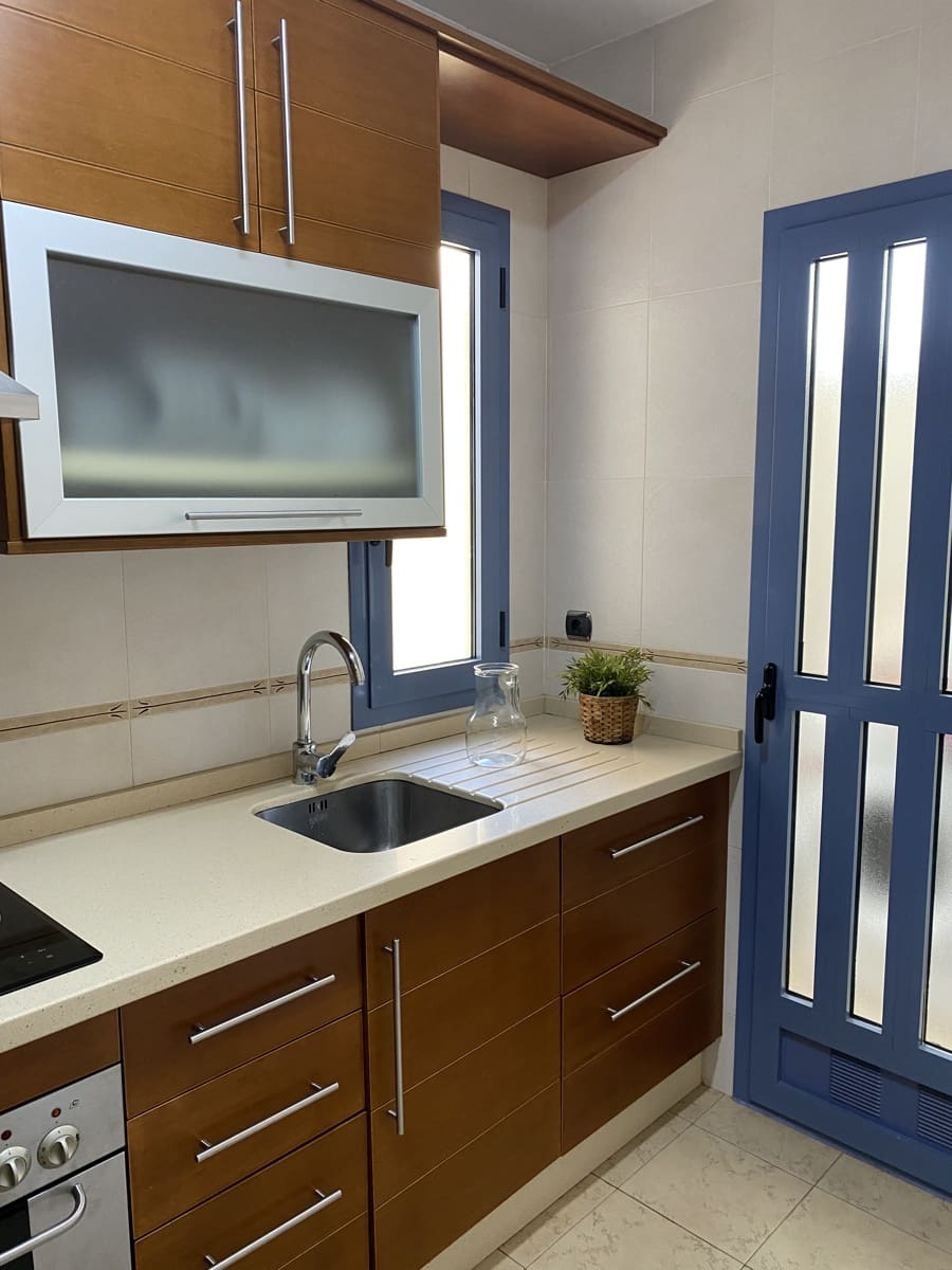 2 soveværelse Penthouse til salg i Roquetas de Mar med swimmingpool garage - € 240.000 (Ref: 9750920)