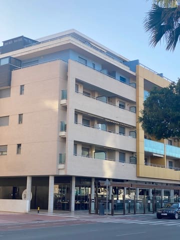 2 soveværelse Penthouse til salg i Roquetas de Mar med swimmingpool garage - € 240.000 (Ref: 9750920)