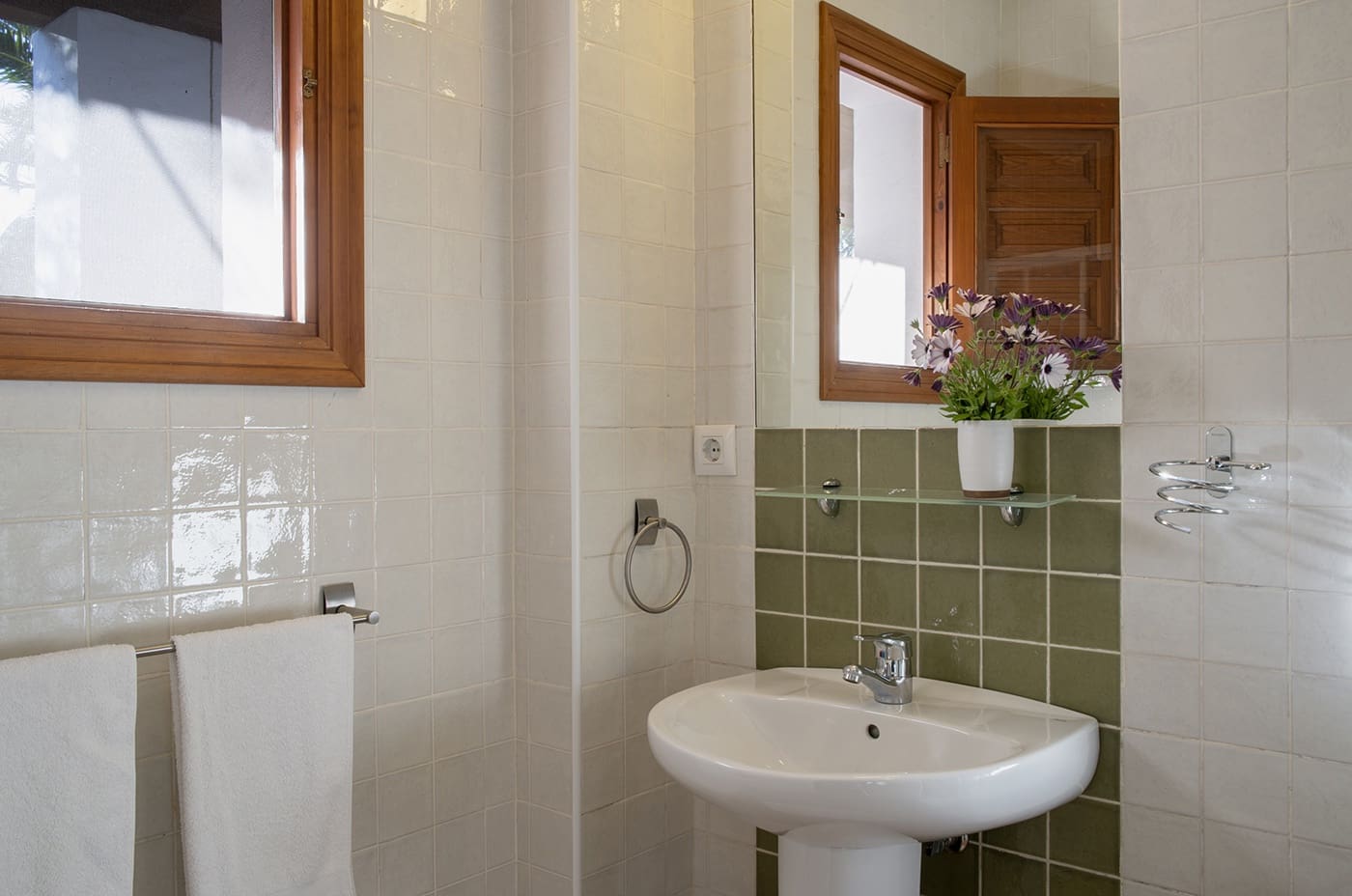 8 bedroom Finca/Country House for sale in Tarifa with garage - € 800,000 (Ref: 9777215)