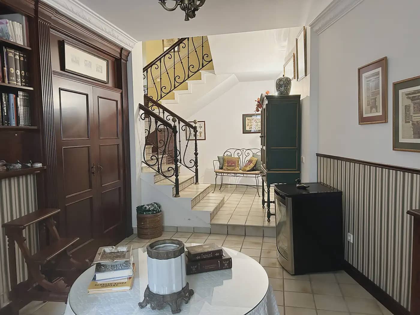 Chalet de 5 habitaciones en Algeciras en venta con piscina garaje - 380.000 € (Ref: 9977747)