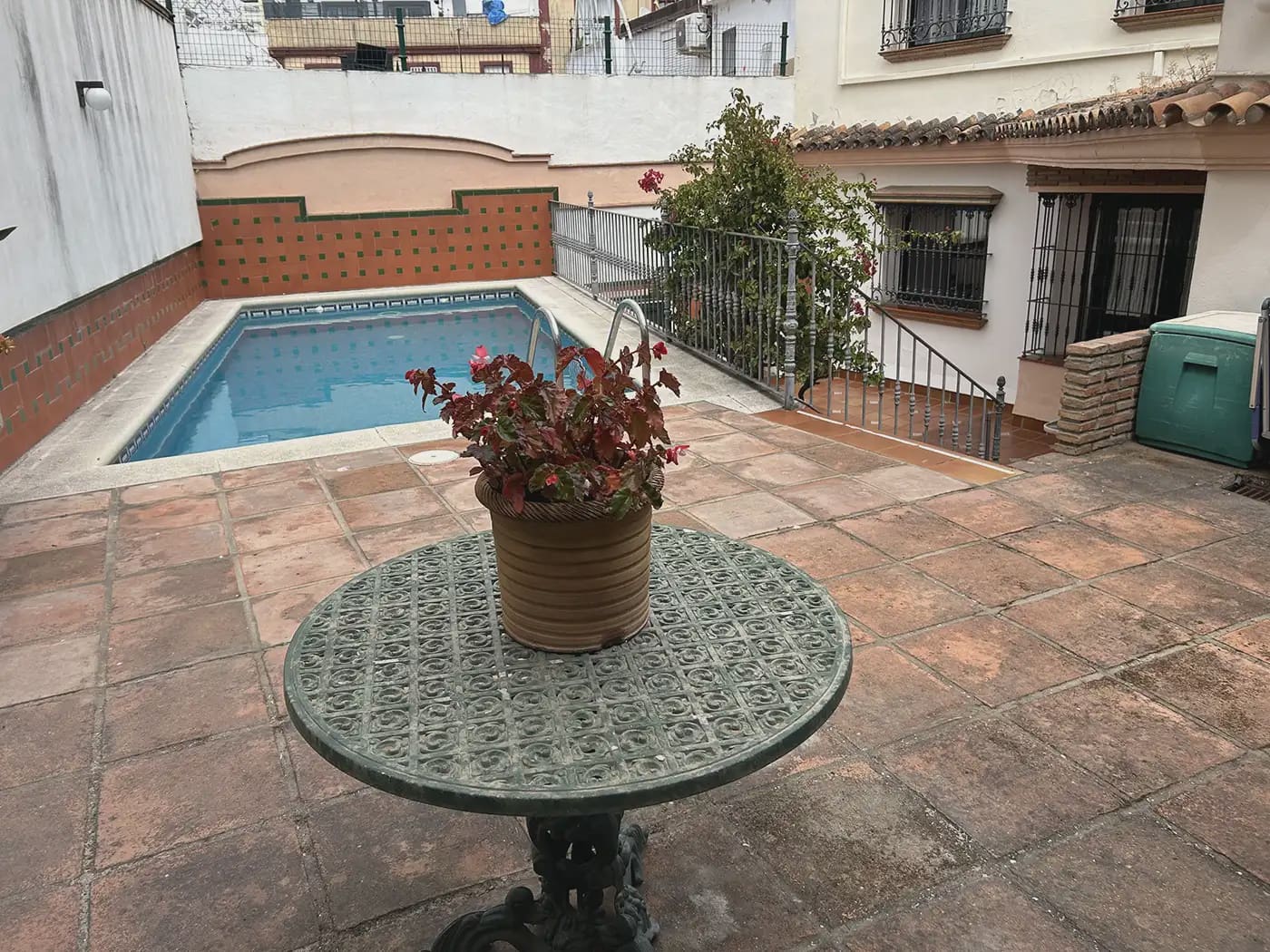 Chalet de 5 habitaciones en Algeciras en venta con piscina garaje - 380.000 € (Ref: 9977747)