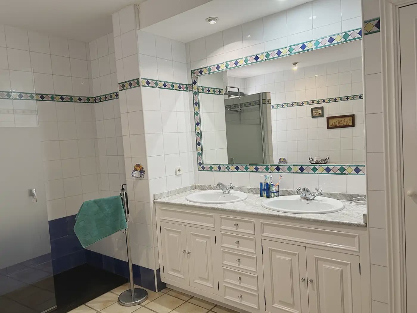 Chalet de 5 habitaciones en Algeciras en venta con piscina garaje - 380.000 € (Ref: 9977747)