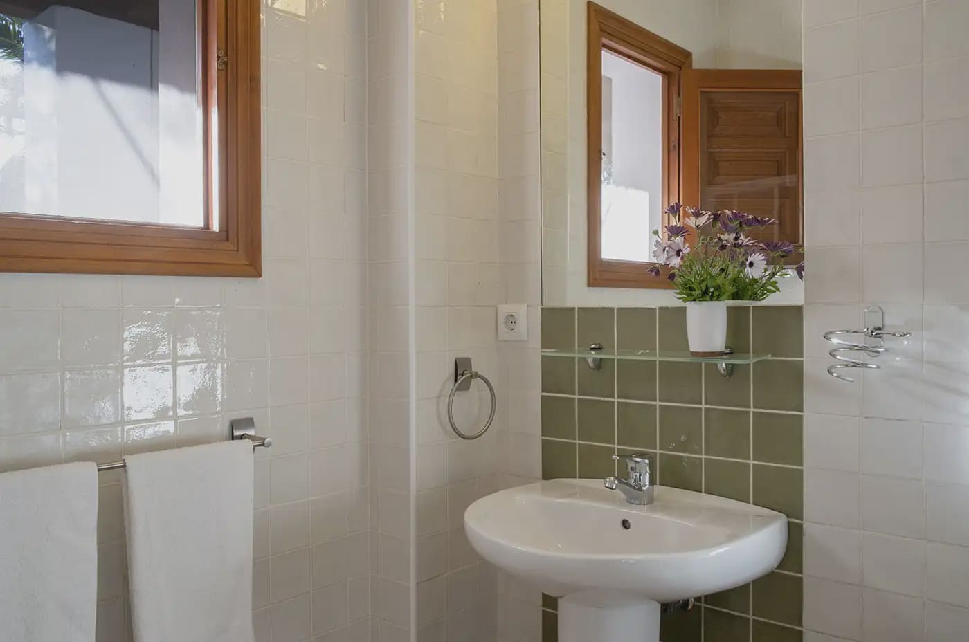 7 chambre Hôtel à vendre à Tarifa avec garage - 880 000 € (Ref: 9977748)