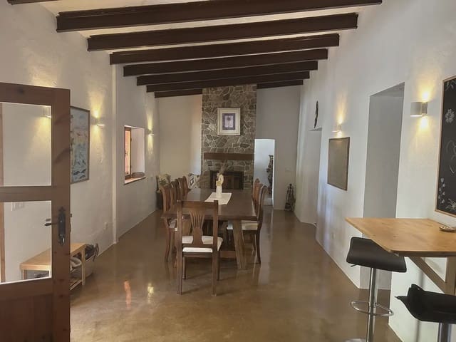 7 bedroom Hotel for sale in Tarifa with garage - € 880,000 (Ref: 9977748)