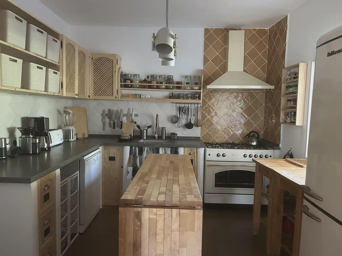 7 chambre Hôtel à vendre à Tarifa avec garage - 880 000 € (Ref: 9977748)