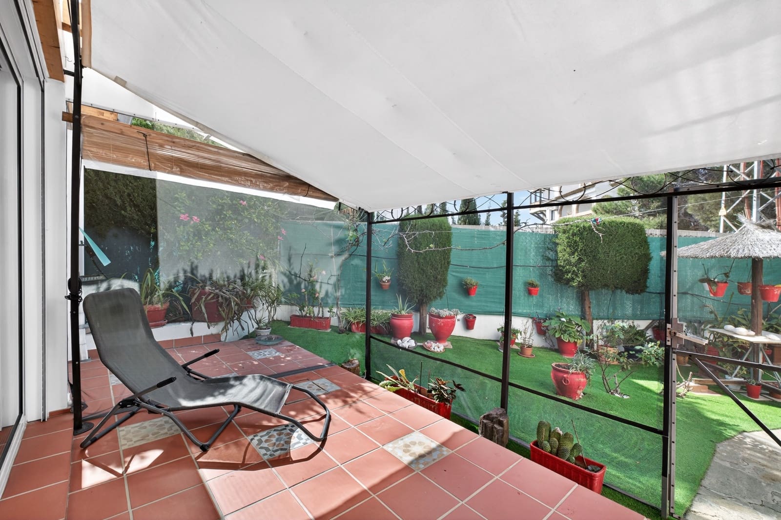 3 soveværelse Rækkehus til salg i Mijas Costa med swimmingpool garage - € 459.000 (Ref: 9758227)