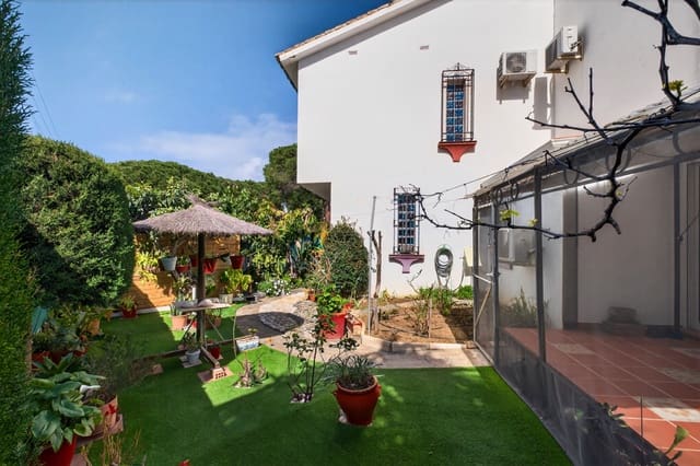 3 soveværelse Rækkehus til salg i Calahonda, Mijas med swimmingpool garage - € 459.000 (Ref: 9758227)