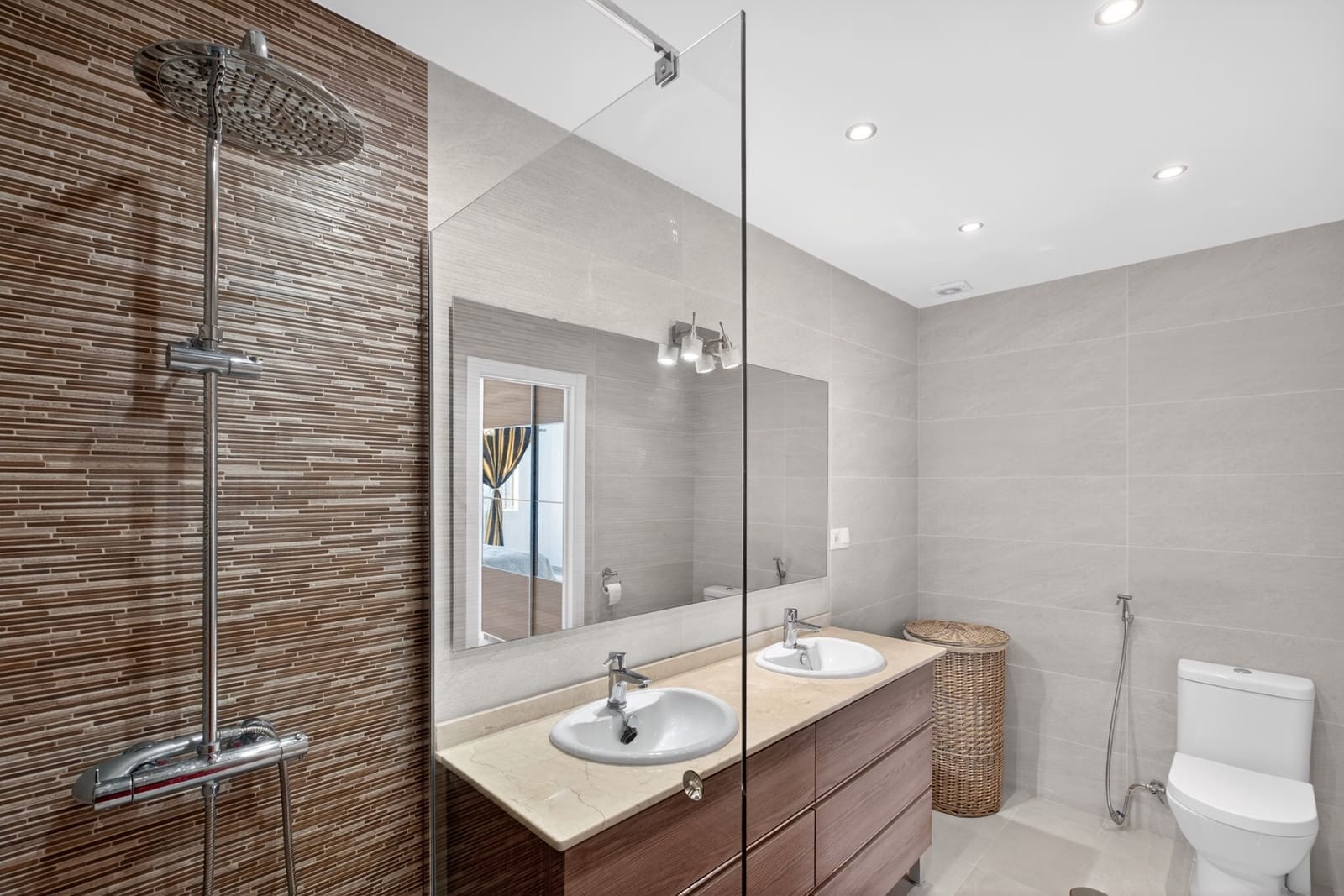 3 soveværelse Rækkehus til salg i Mijas Costa med swimmingpool garage - € 459.000 (Ref: 9758227)