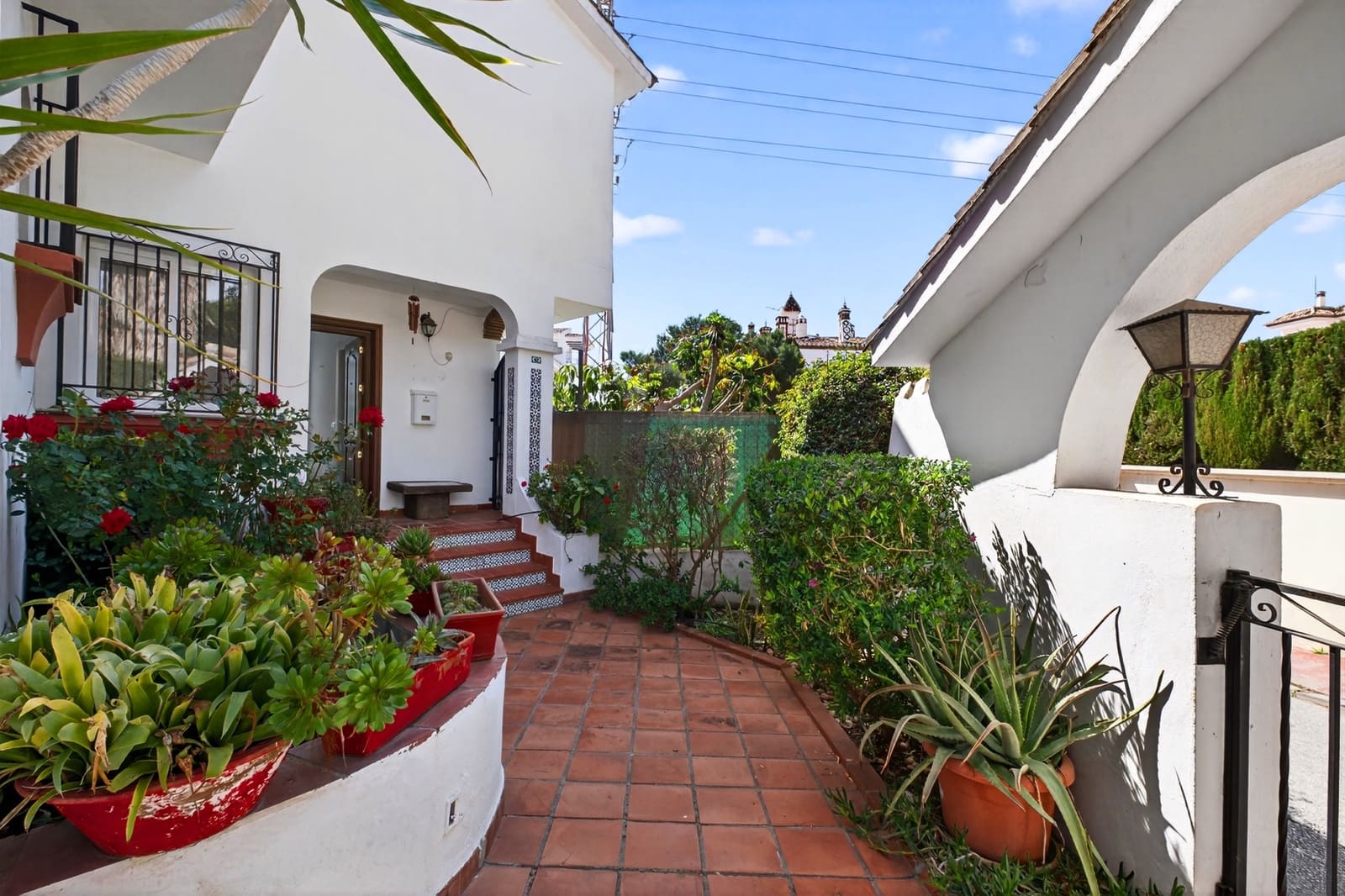 3 soveværelse Rækkehus til salg i Mijas Costa med swimmingpool garage - € 459.000 (Ref: 9758227)