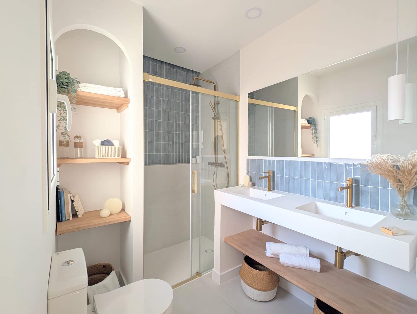 3 makuuhuone Omakotitalo myytävänä paikassa Mataro - 549 000 € (Ref: 9797375)