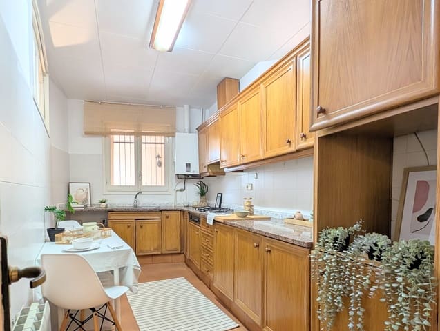 6 soveværelse Finca/Landehus til salg i Argentona med garage - € 640.000 (Ref: 9797409)