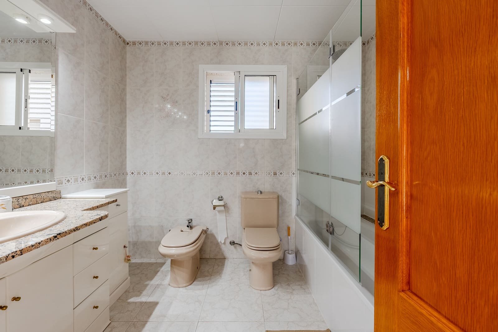 4 chambre Maison de Ville à vendre à Cunit avec garage - 580 000 € (Ref: 9761462)