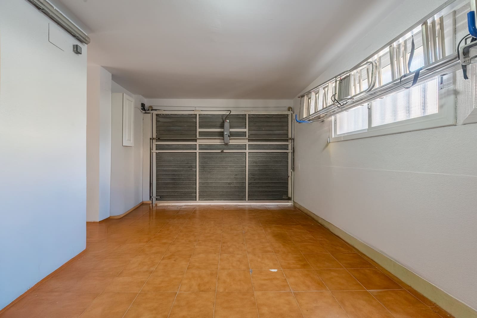 4 chambre Maison de Ville à vendre à Cunit avec garage - 580 000 € (Ref: 9761462)