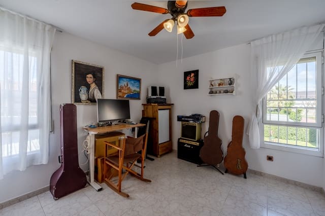 4 chambre Maison de Ville à vendre à Cunit avec garage - 580 000 € (Ref: 9761462)