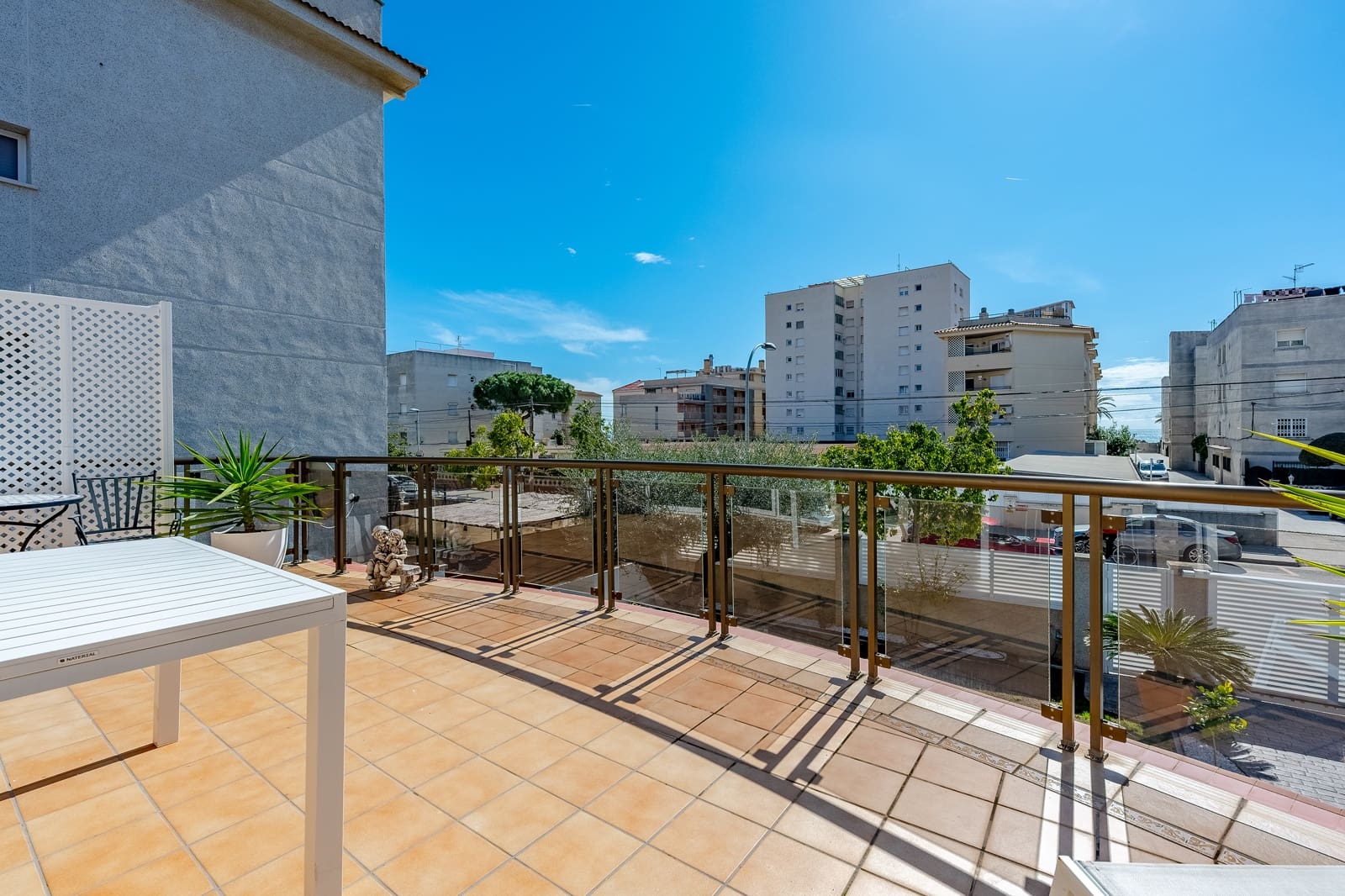 4 chambre Maison de Ville à vendre à Cunit avec garage - 580 000 € (Ref: 9761462)