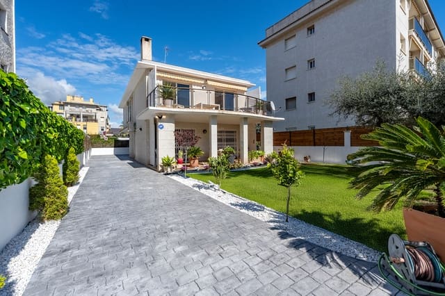 4 chambre Maison de Ville à vendre à Cunit avec garage - 580 000 € (Ref: 9761462)