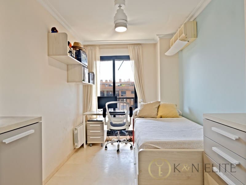 3 sypialnia Penthouse na sprzedaż w Miasto Walencja z garażem - 1 700 000 € (Ref: 10054920)