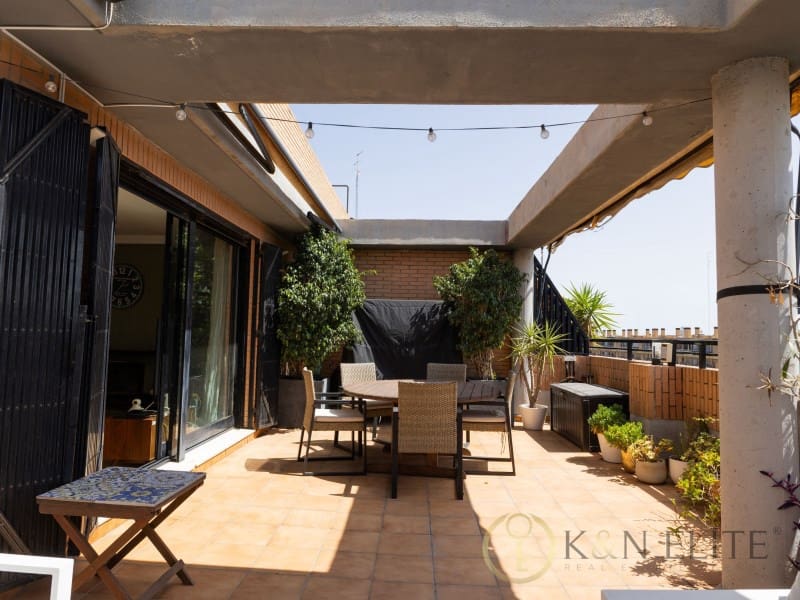 3 sypialnia Penthouse na sprzedaż w Miasto Walencja z garażem - 1 700 000 € (Ref: 10054920)