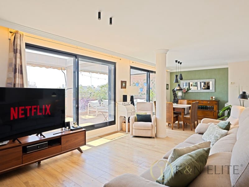 3 sypialnia Penthouse na sprzedaż w Miasto Walencja z garażem - 1 700 000 € (Ref: 10054920)