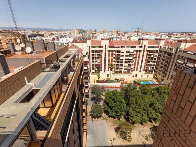 3 sypialnia Penthouse na sprzedaż w Miasto Walencja z garażem - 1 700 000 € (Ref: 10054920)