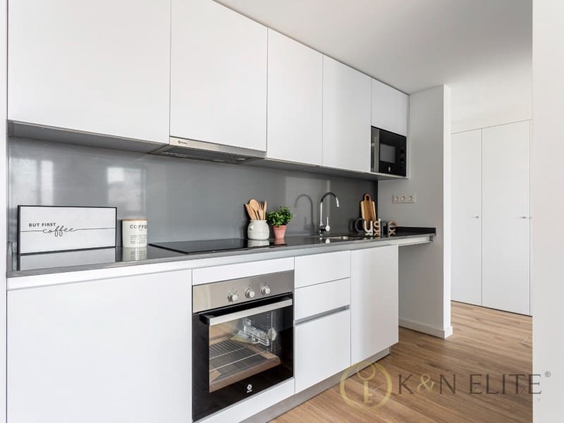 2 bedroom Flat for sale in Valencia city with pool garage - € 430,000 (Ref: 10109398)