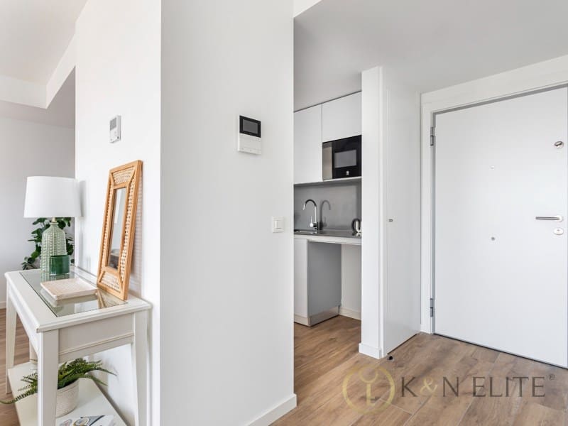 2 bedroom Flat for sale in Valencia city with pool garage - € 430,000 (Ref: 10109398)