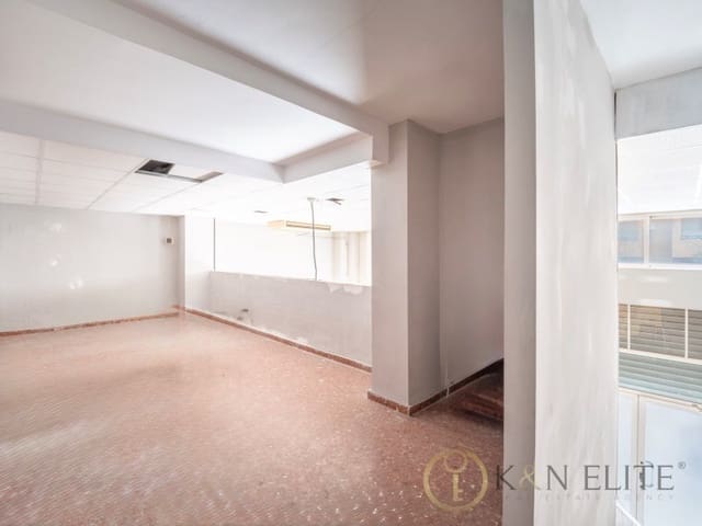 Commerciale in vendita in La Creu del Grau, Valencia città - 250.000 € (Rif: 10142386)
